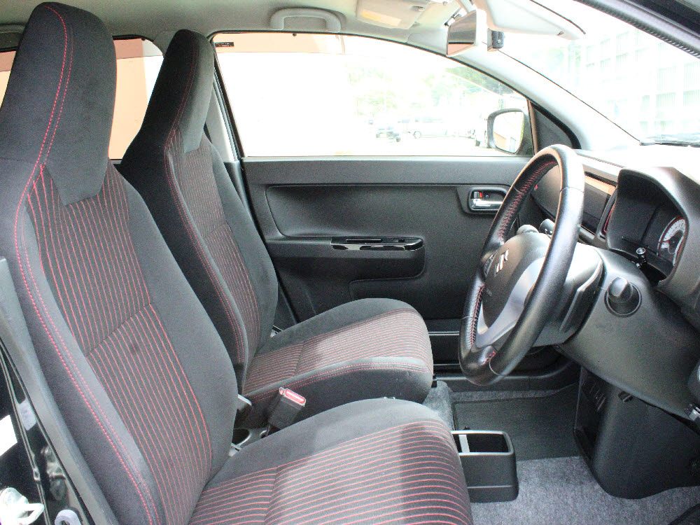 スズキ　アルトターボRS　ベースグレード16枚目