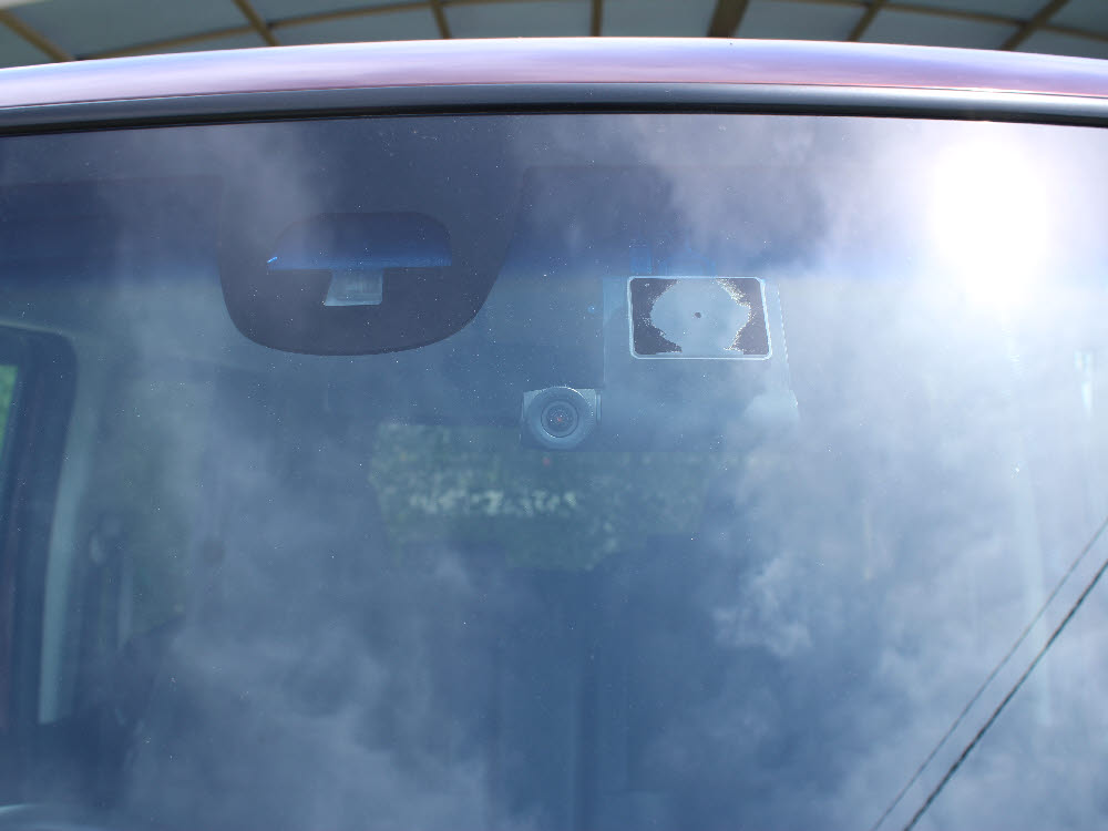 ホンダ　N BOXカスタム　G・ターボLパッケージ12枚目