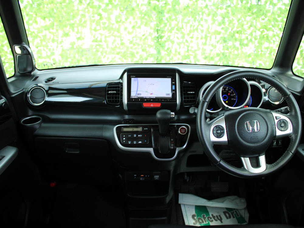 ホンダ　N BOXカスタム　G・ターボLパッケージ18枚目