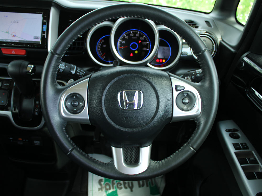 ホンダ　N BOXカスタム　G・ターボLパッケージ19枚目