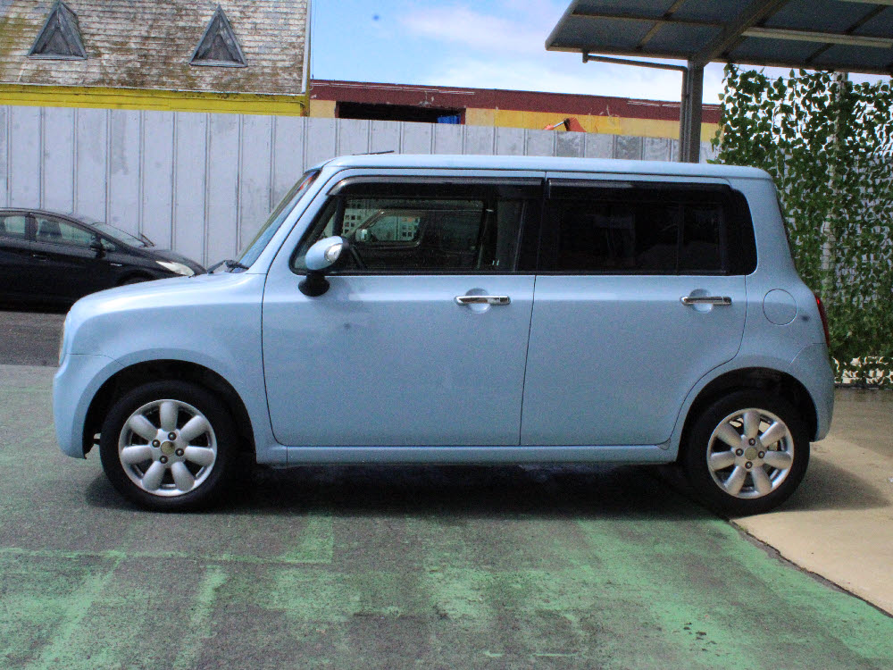 スズキ　ラパン　10thアニバーサリーLTD7枚目