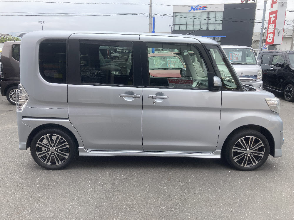 ダイハツ タントカスタム RS-SA3枚目