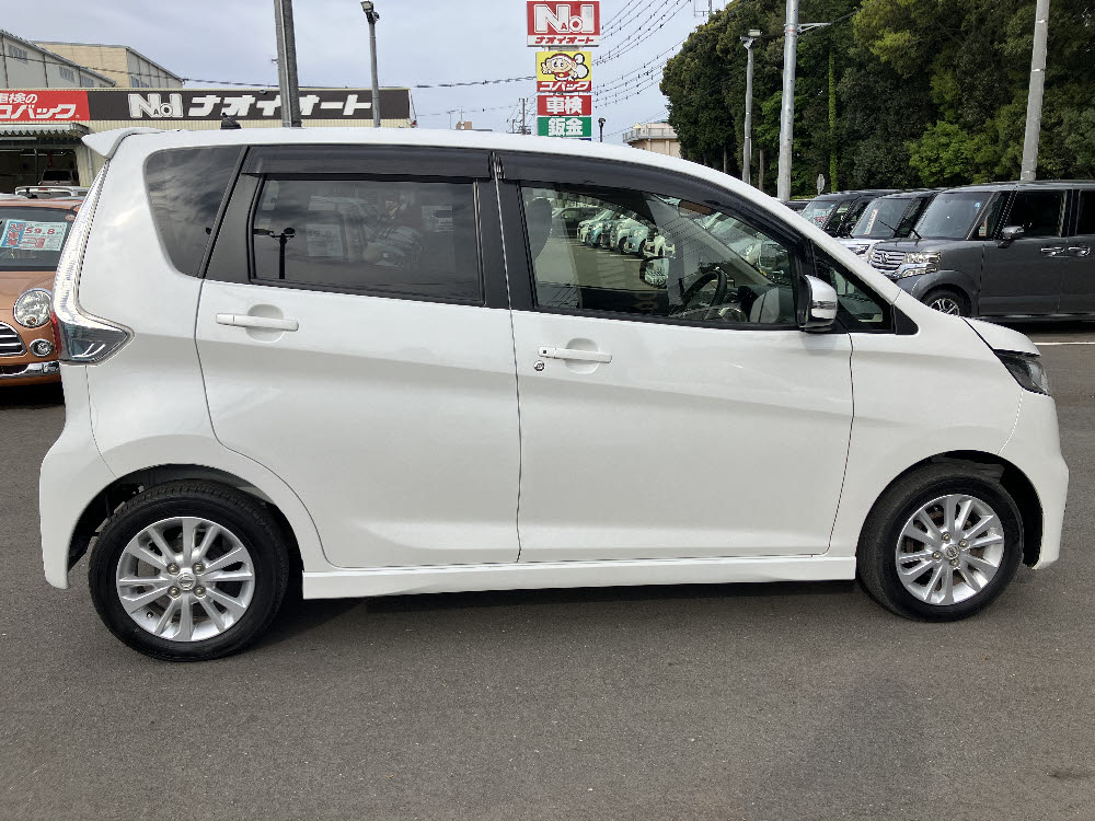 ニッサン　デイズ　ハイウェイスターXVセレクション+セーフティⅡ3枚目