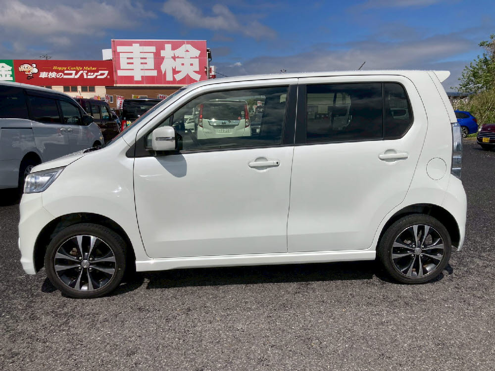 スズキ ワゴンRスティングレー T7枚目