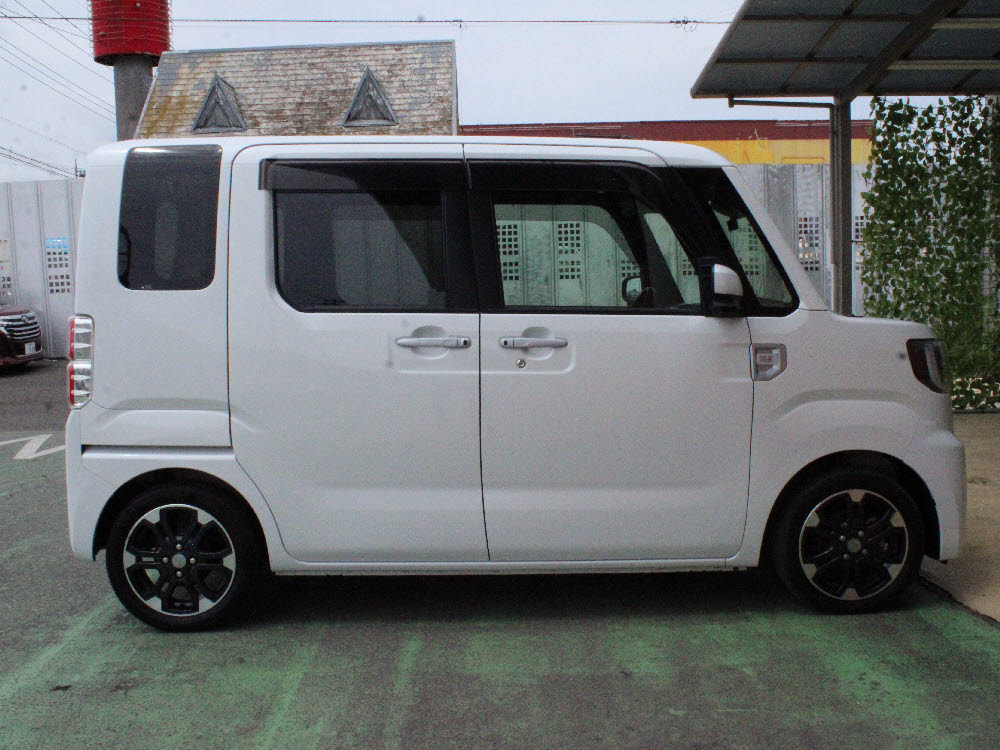 ダイハツ　ウェイク　GターボリミテッドSAⅢ3枚目