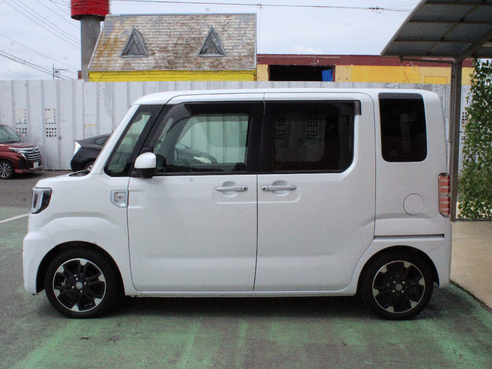 ダイハツ　ウェイク　GターボリミテッドSAⅢ7枚目