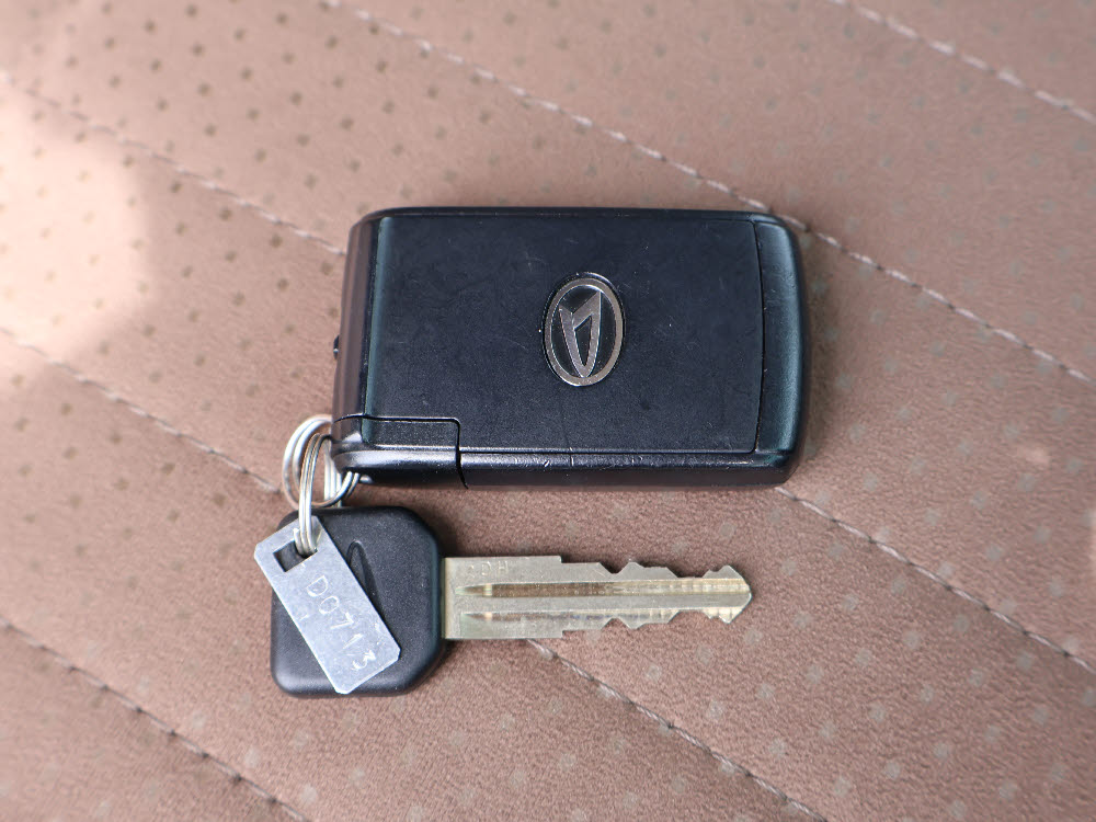 ダイハツ　ミラココア プラスX スペシャルコーデ14枚目