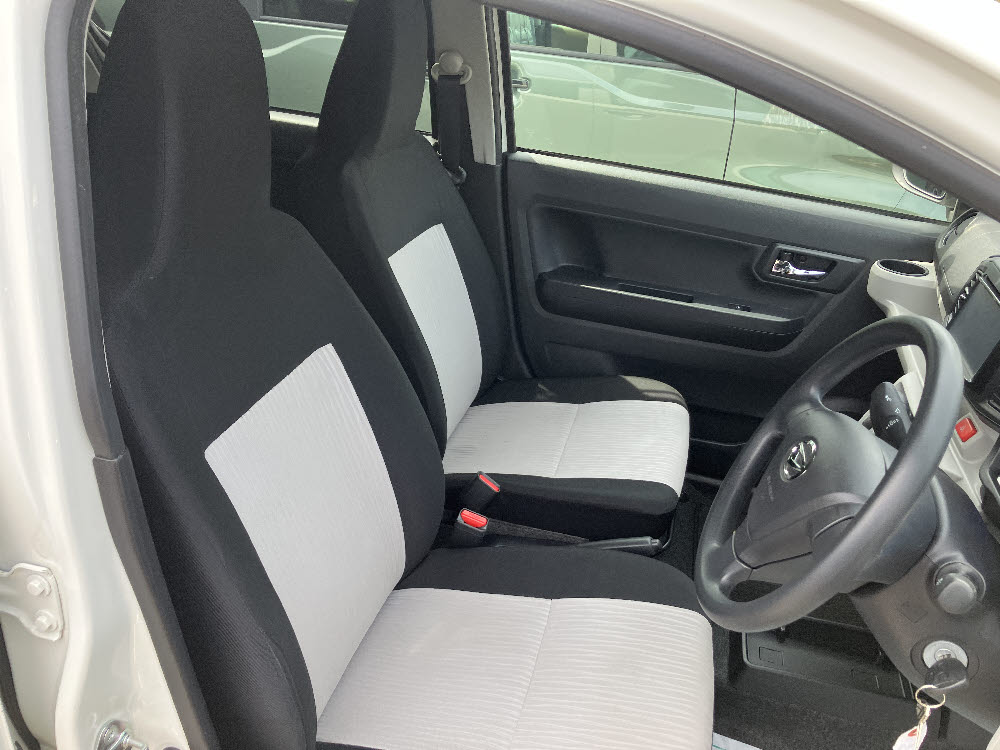 ダイハツ　ミライース　X-SAⅢ19枚目