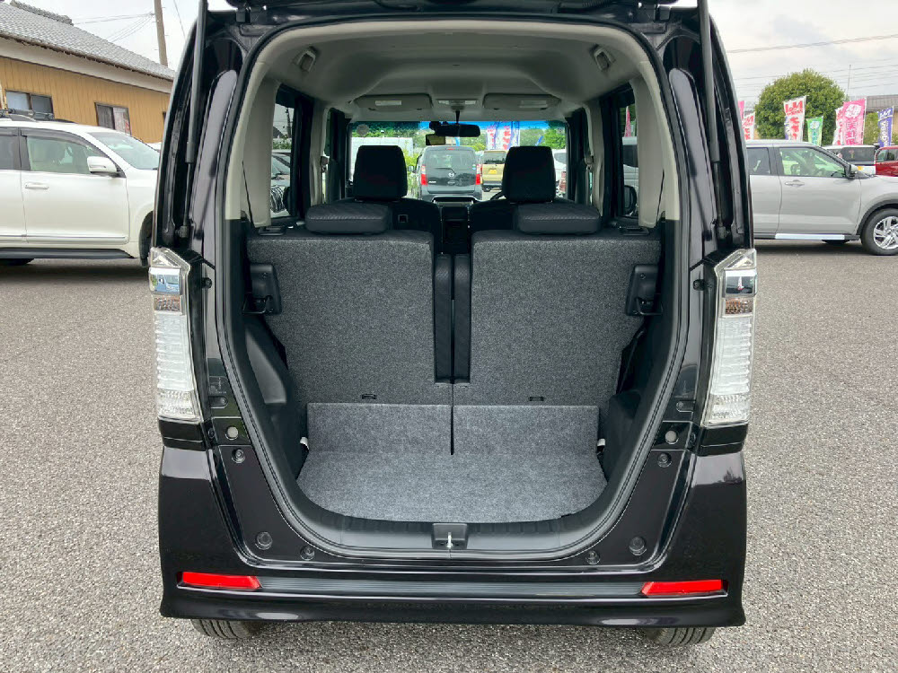 ホンダ　Ｎ ＢＯＸカスタム　GターボAパッケージ9枚目