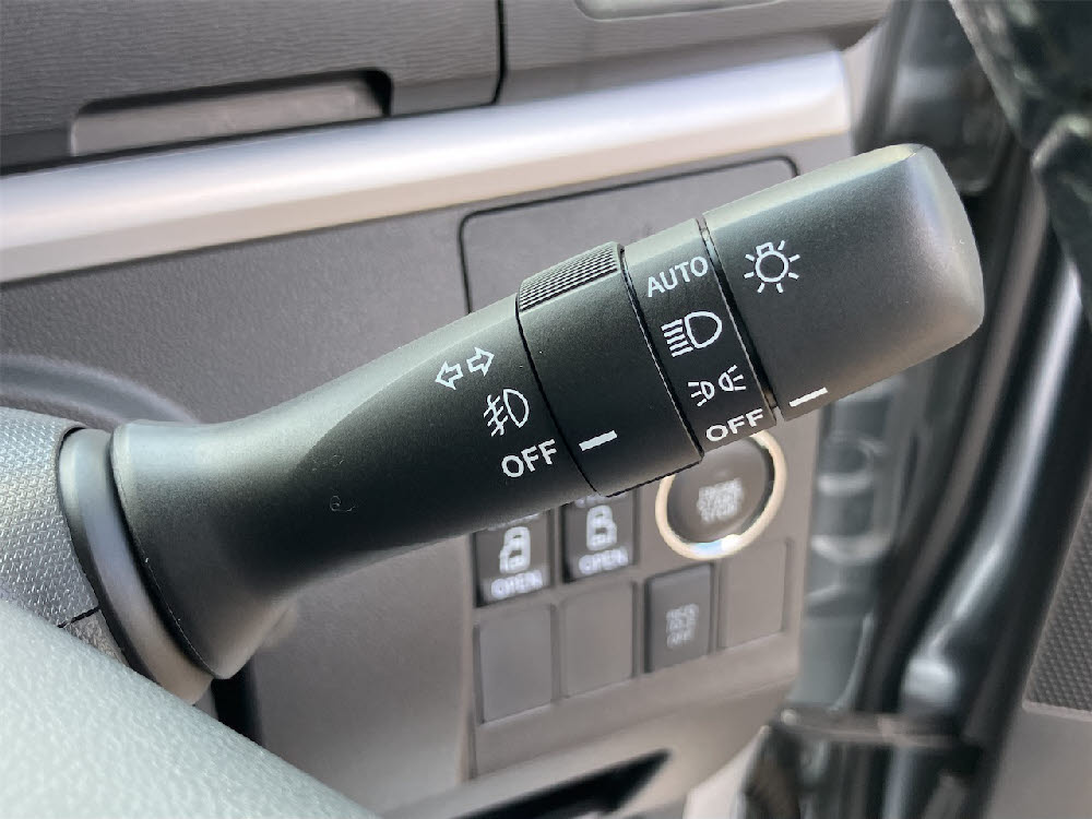 ダイハツ　タントカスタム　RS13枚目