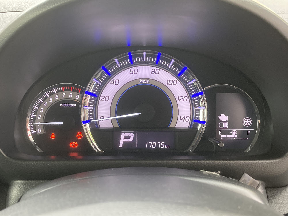 スズキ スペーシアカスタム Z 13枚目