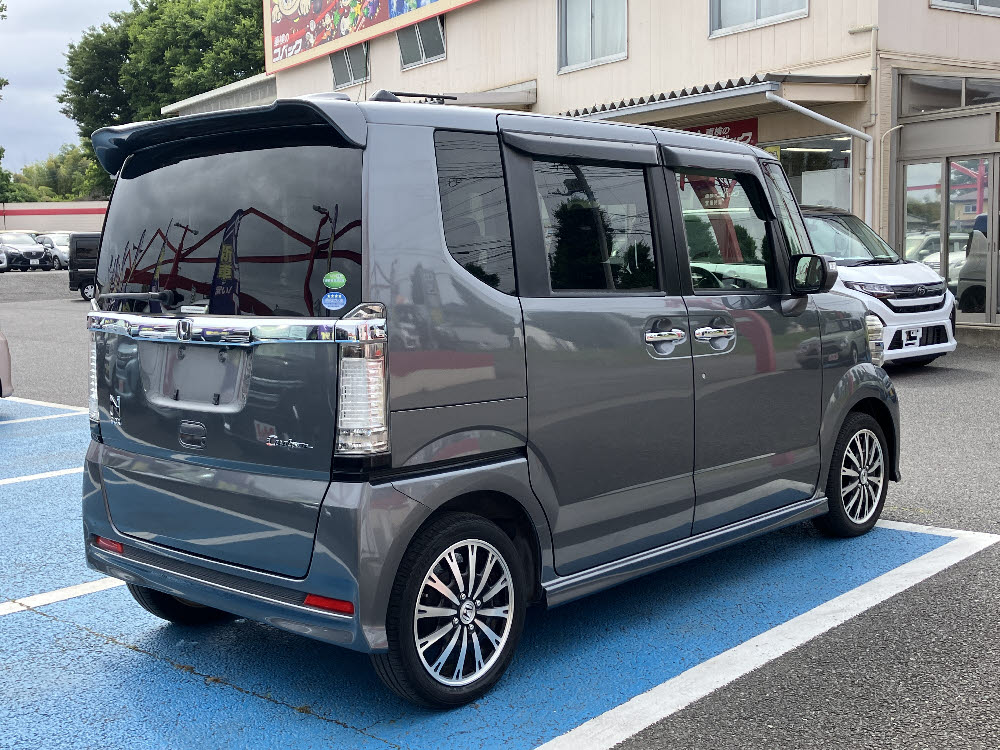 ホンダ N BOXカスタム4枚目