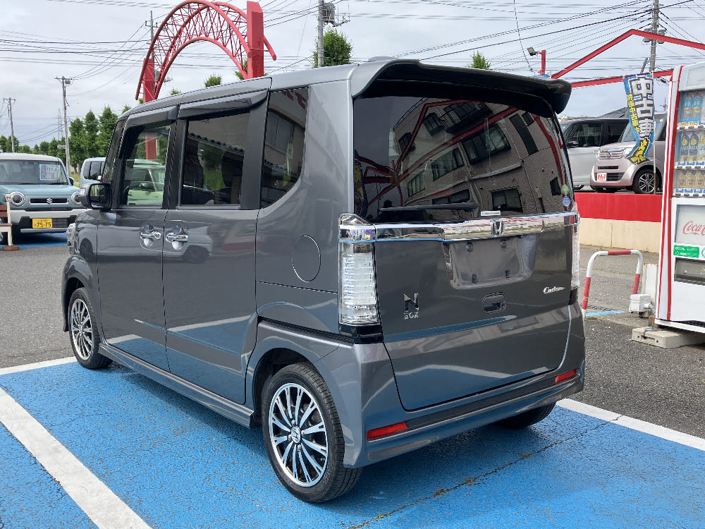 ホンダ N BOXカスタム6枚目