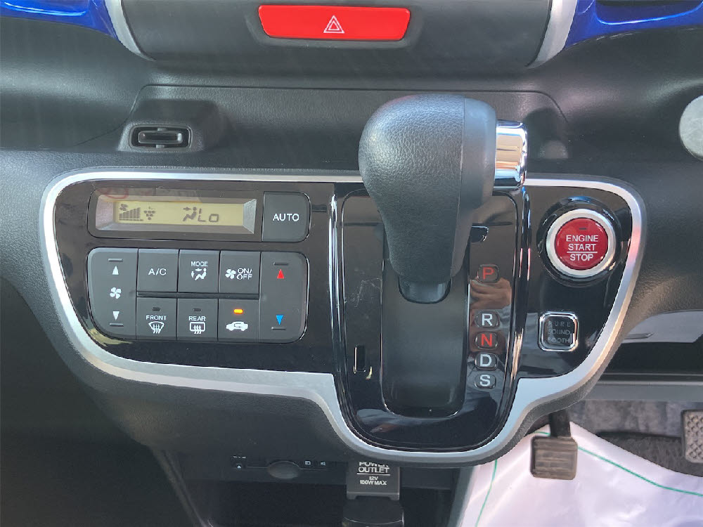 ホンダ　Ｎ ＢＯＸ＋　2トーンGターボLパッケージ18枚目