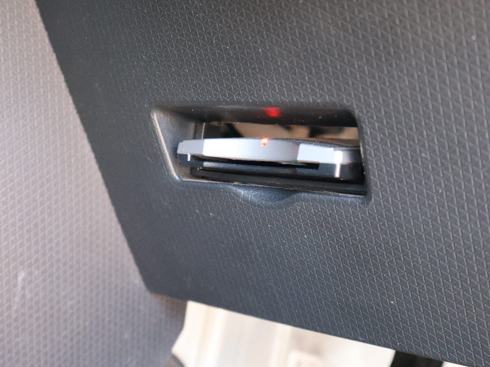 ダイハツ　タントカスタム　カスタムRS19枚目