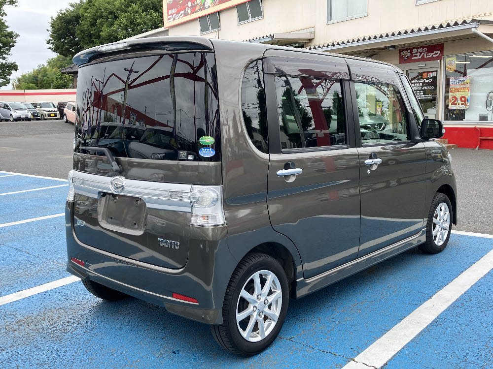 ダイハツ　タントカスタム　L4枚目