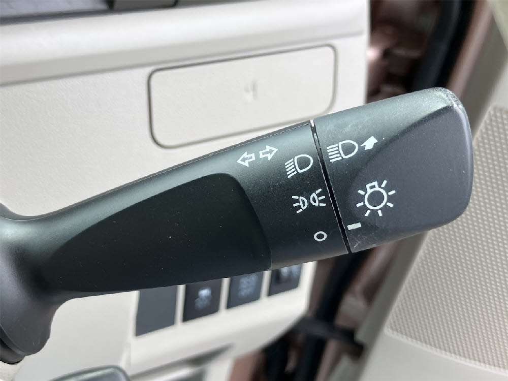 ダイハツ　タント　L12枚目