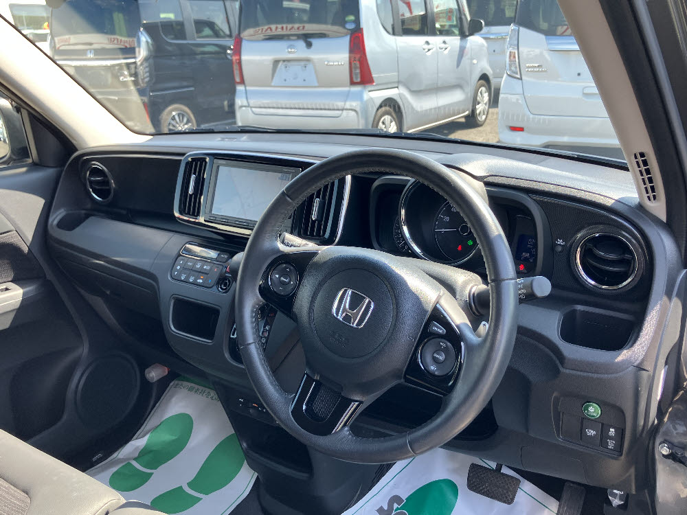 ホンダ N ONE プレミアムツアラーLD11枚目