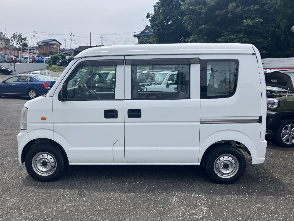 ニッサン　ＮＶ１００クリッパーV　DX3枚目