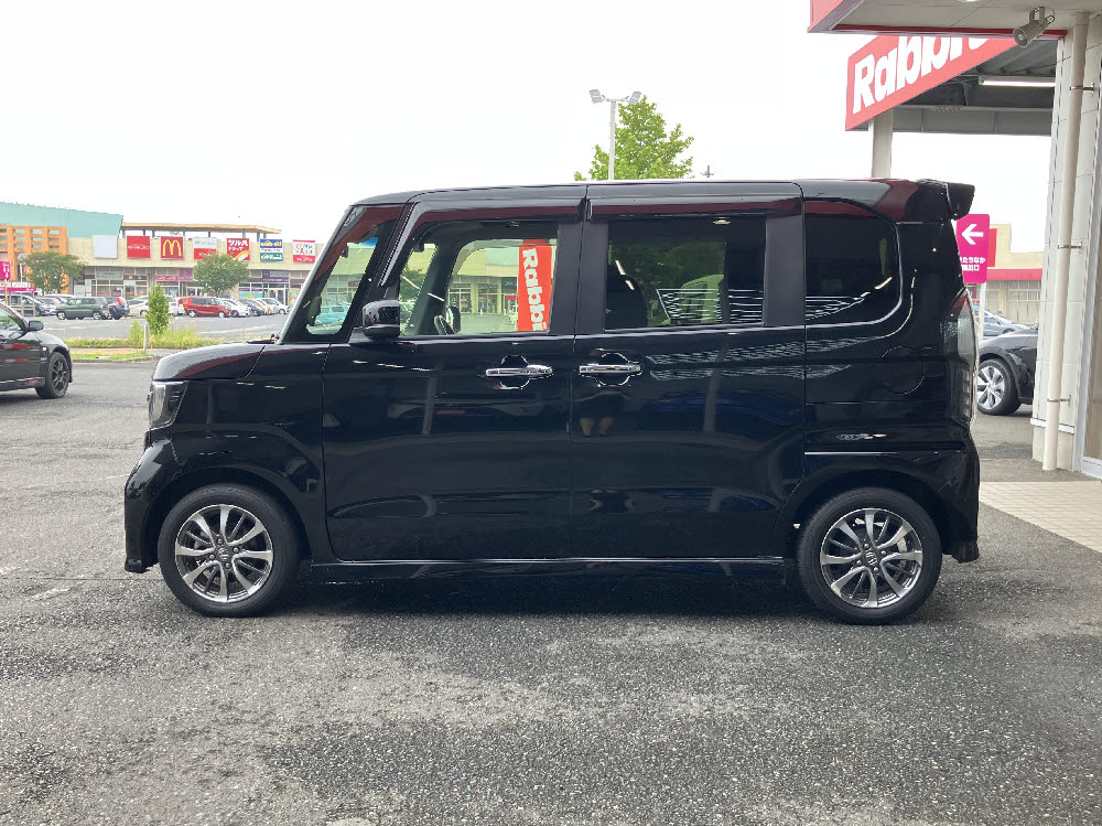 ホンダ　Ｎ ＢＯＸカスタム　L7枚目