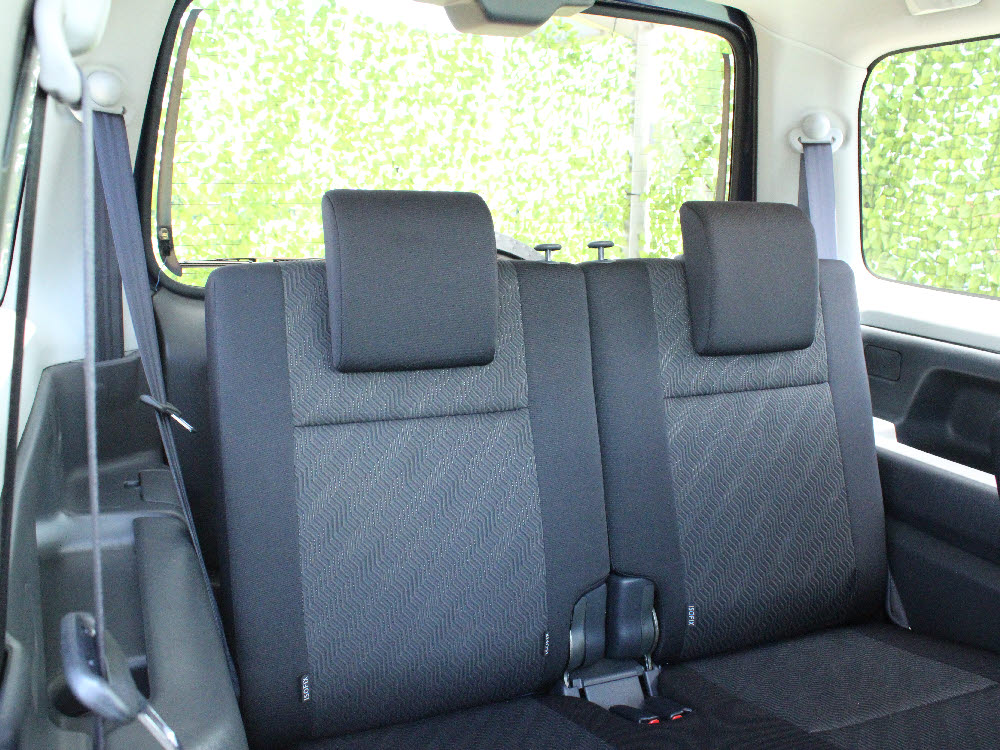 スズキ ジムニー XC 4WD13枚目