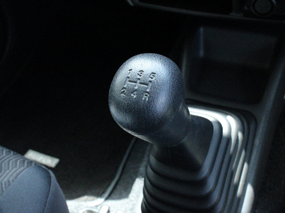 スズキ ジムニー XC 4WD19枚目
