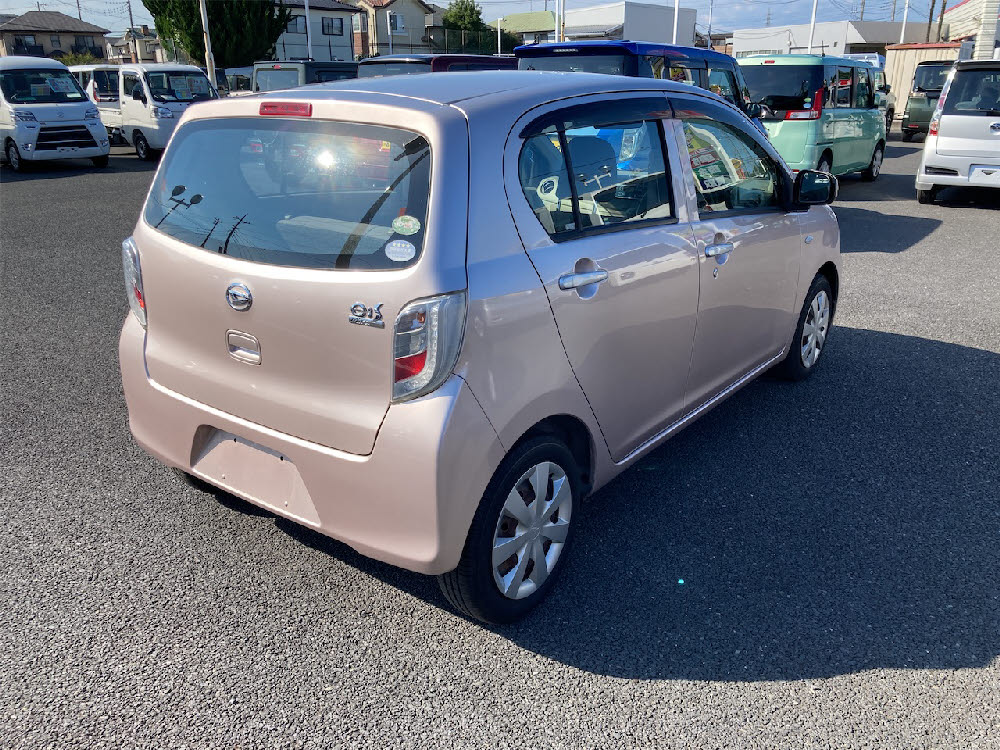 ダイハツ　ミライース　L3枚目