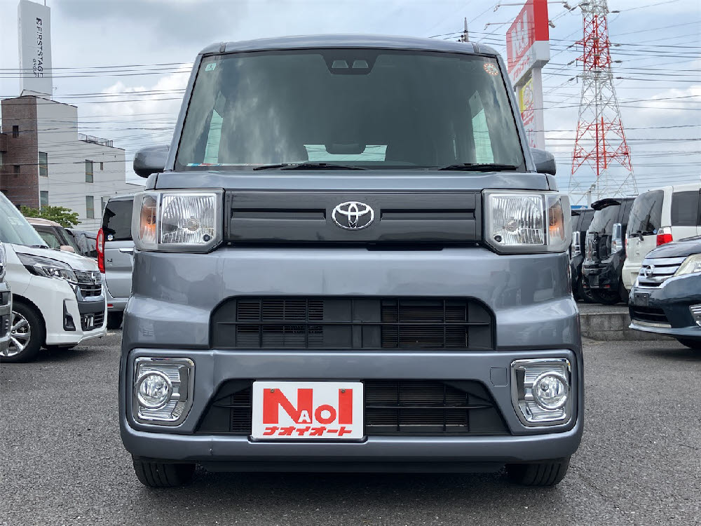 トヨタ ピクシス メガ L-SAⅢ1枚目