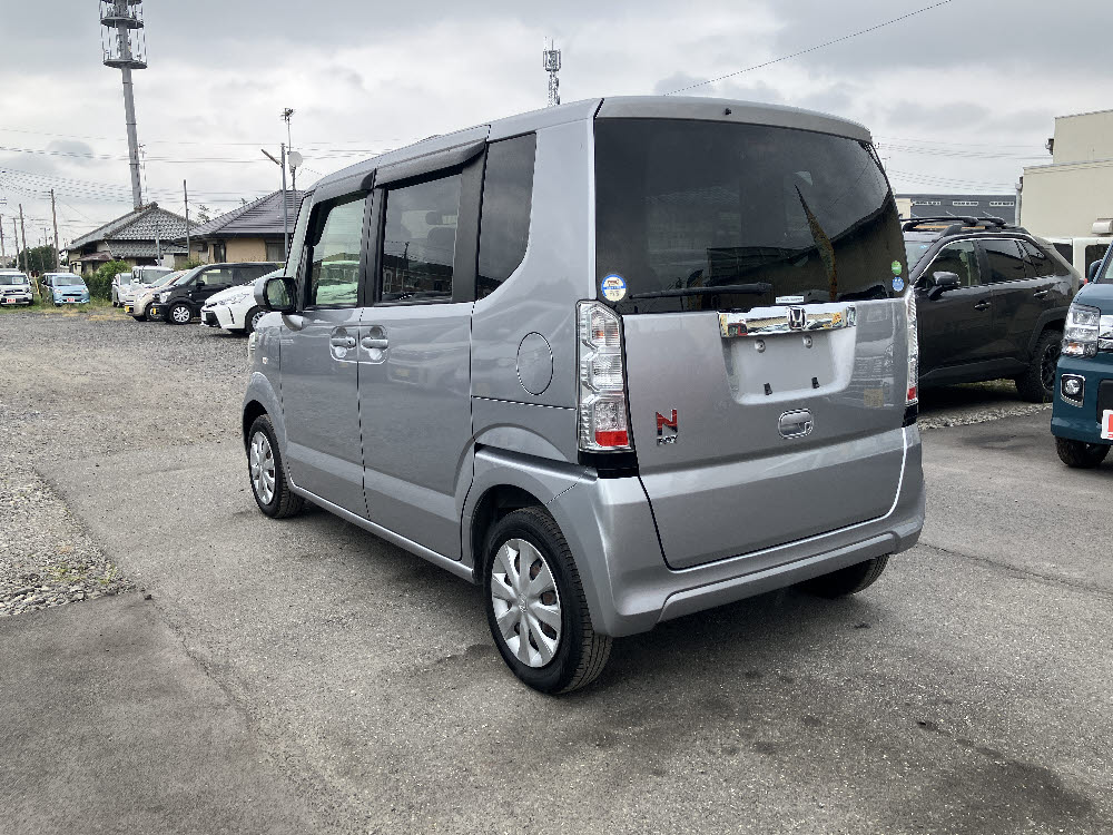 ホンダ N BOX C3枚目