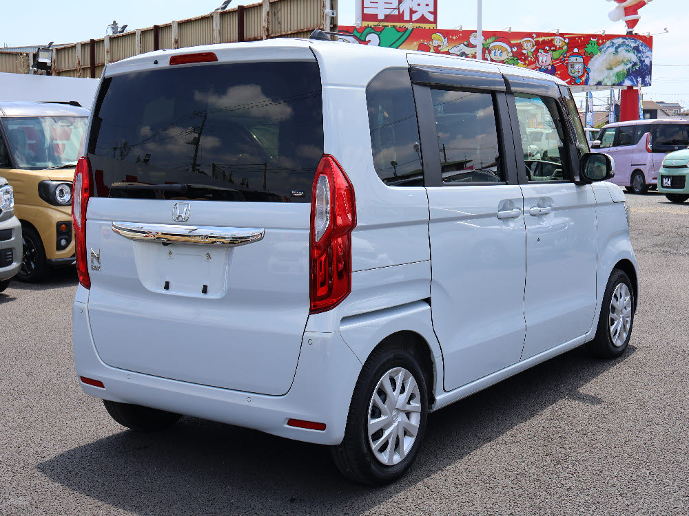 ホンダ N BOX L3枚目