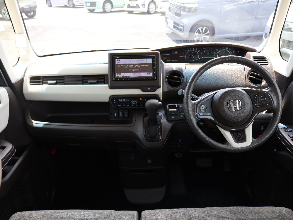 ホンダ N BOX L6枚目