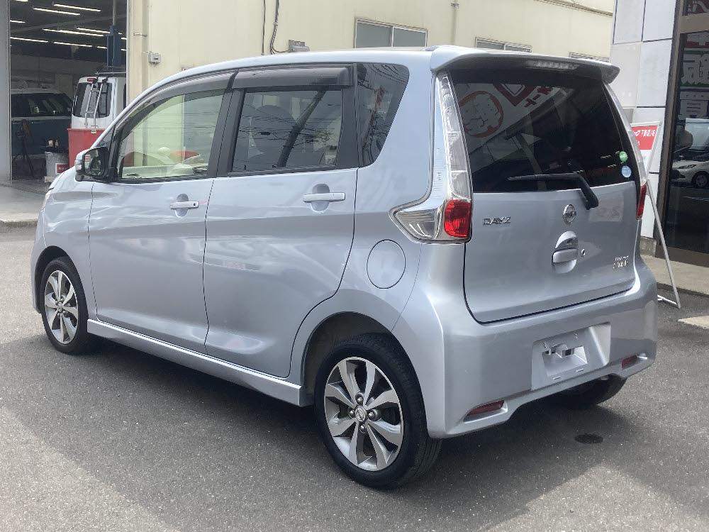 ニッサン デイズ ハイウェイスターGターボ 61行3枚目