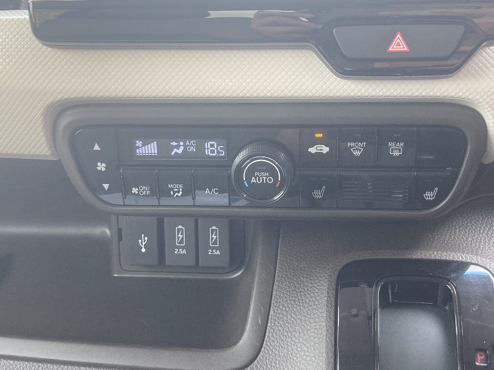 ホンダ N BOX L 16枚目