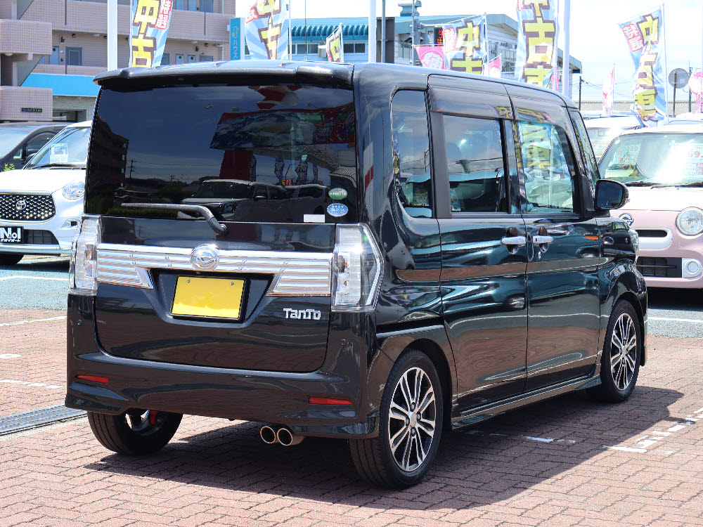 ダイハツ　タントカスタム　RSトップエディションSAⅢ3枚目