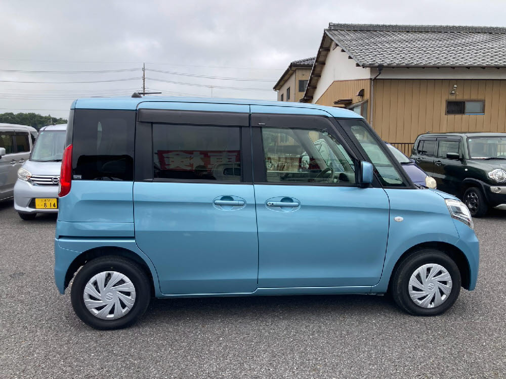 スズキ　スペーシア　G3枚目