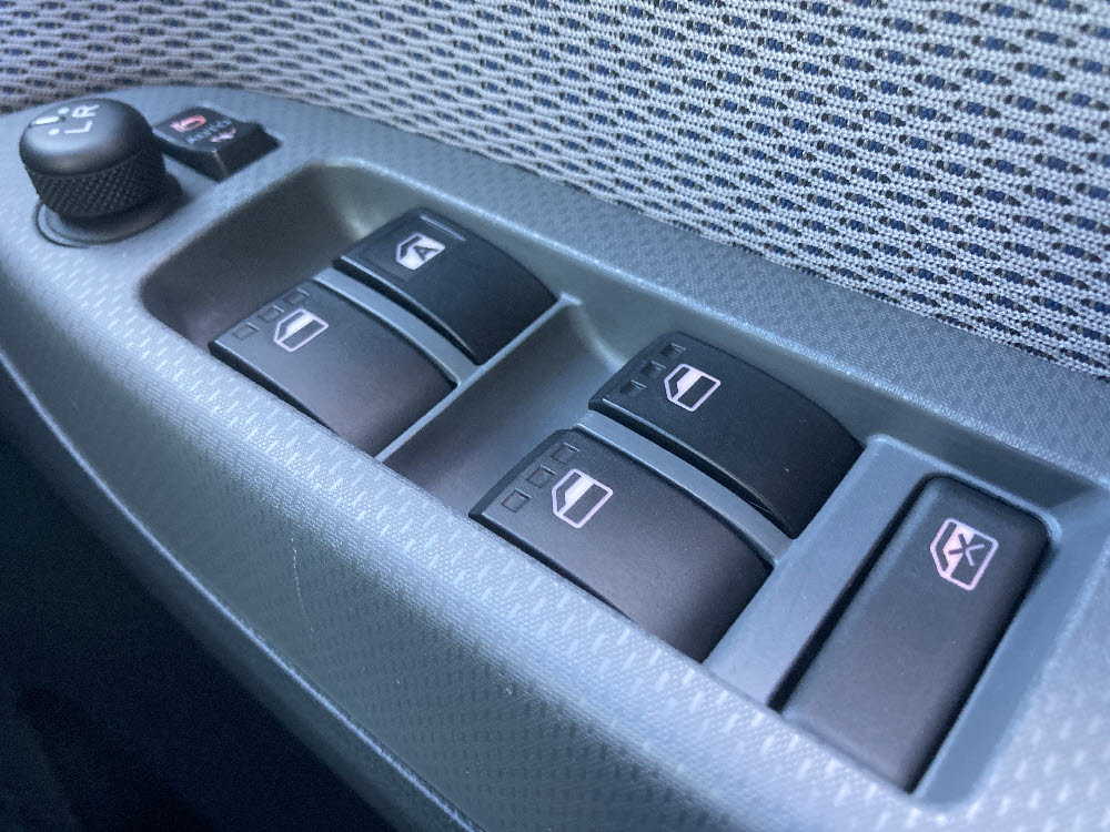 ダイハツ ムーヴカスタム X-SA18枚目