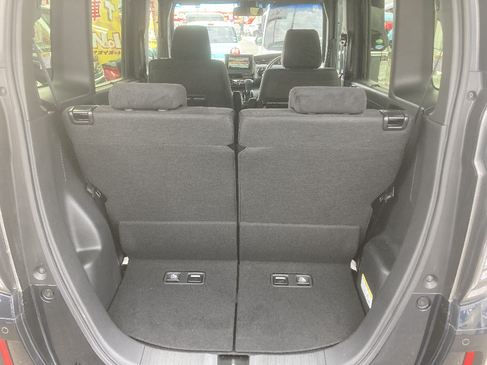 ホンダ　Ｎ ＢＯＸカスタム　EX　9枚目