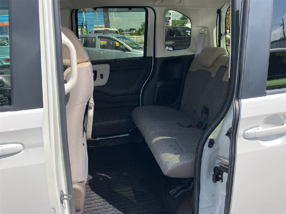 ホンダ N BOX L8枚目