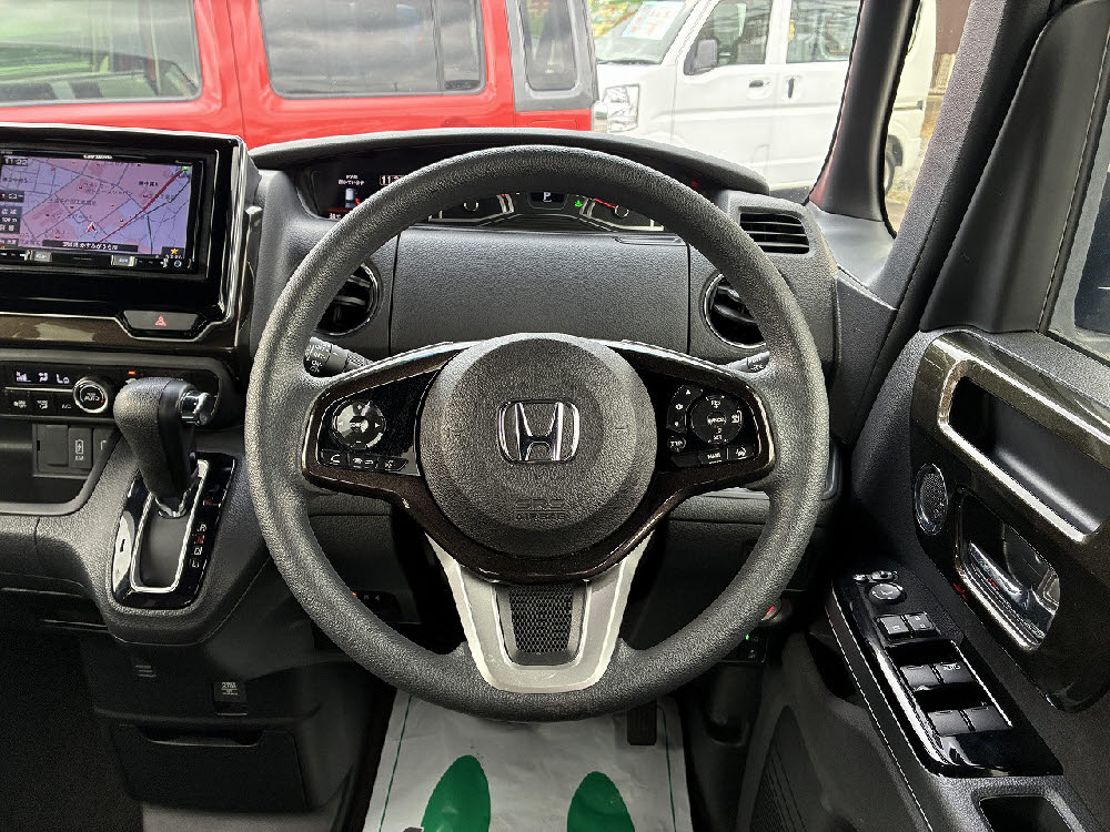 ホンダ N BOXカスタム GLホンダセンシング6枚目