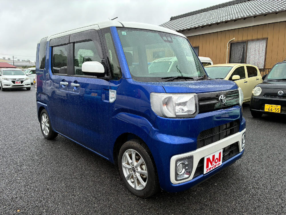 トヨタ ピクシス メガ L-SAⅢ2枚目