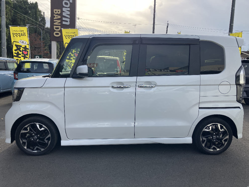 ホンダ　N BOXカスタム　G・Lターボホンダセンシング3枚目