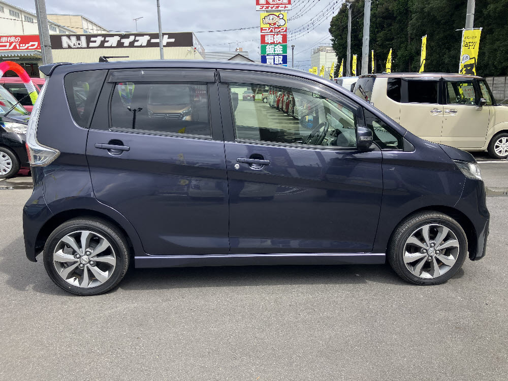 ニッサン デイズ ハイウェイスターG3枚目