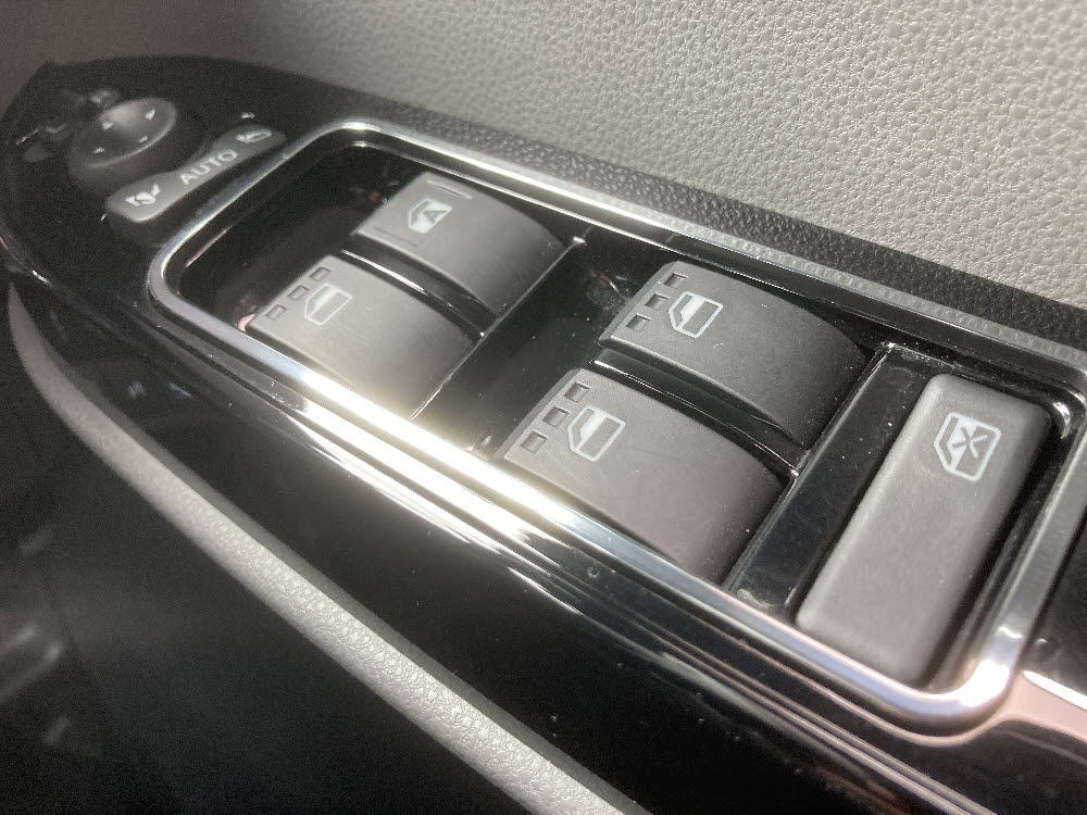 ダイハツ　タントカスタム　X18枚目