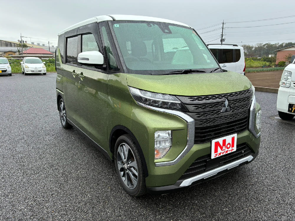 ミツビシ　ｅｋクロススペース　G2枚目