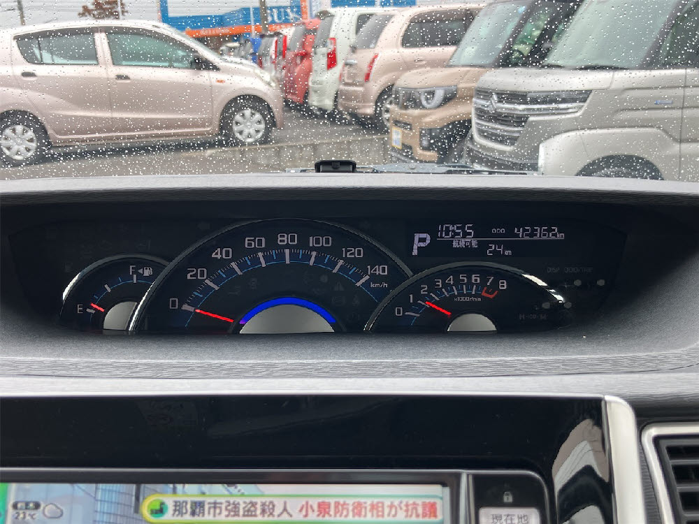 ダイハツ　タントカスタム　RS-SA10枚目