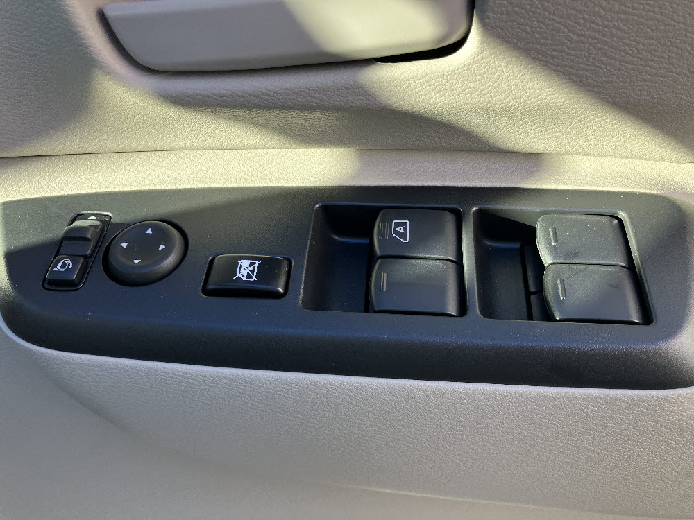 ミツビシ　ｅｋスペース　M11枚目