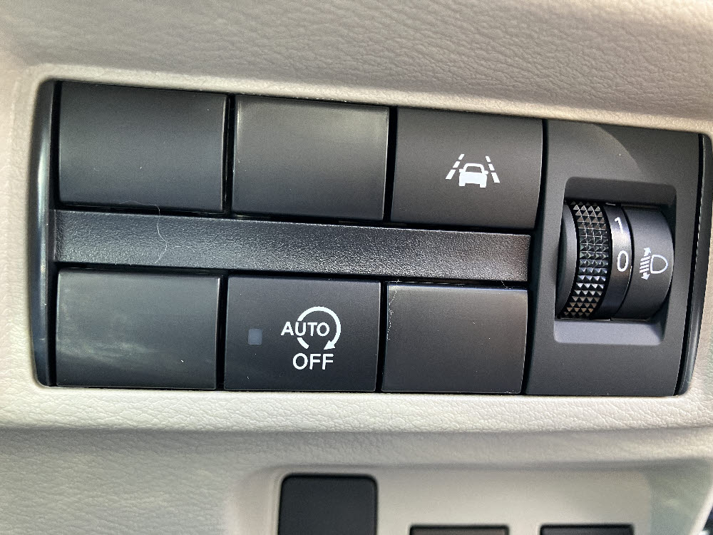 ミツビシ　ｅｋスペース　M17枚目