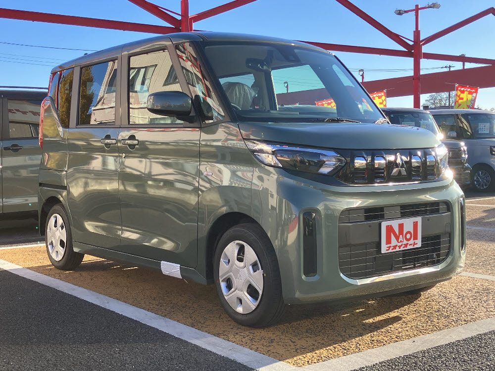 ミツビシ　ｅｋスペース　M2枚目