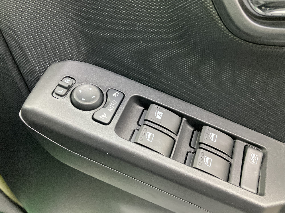 ダイハツ　タフト　Gクロムベンチャー　9インチDO付き18枚目