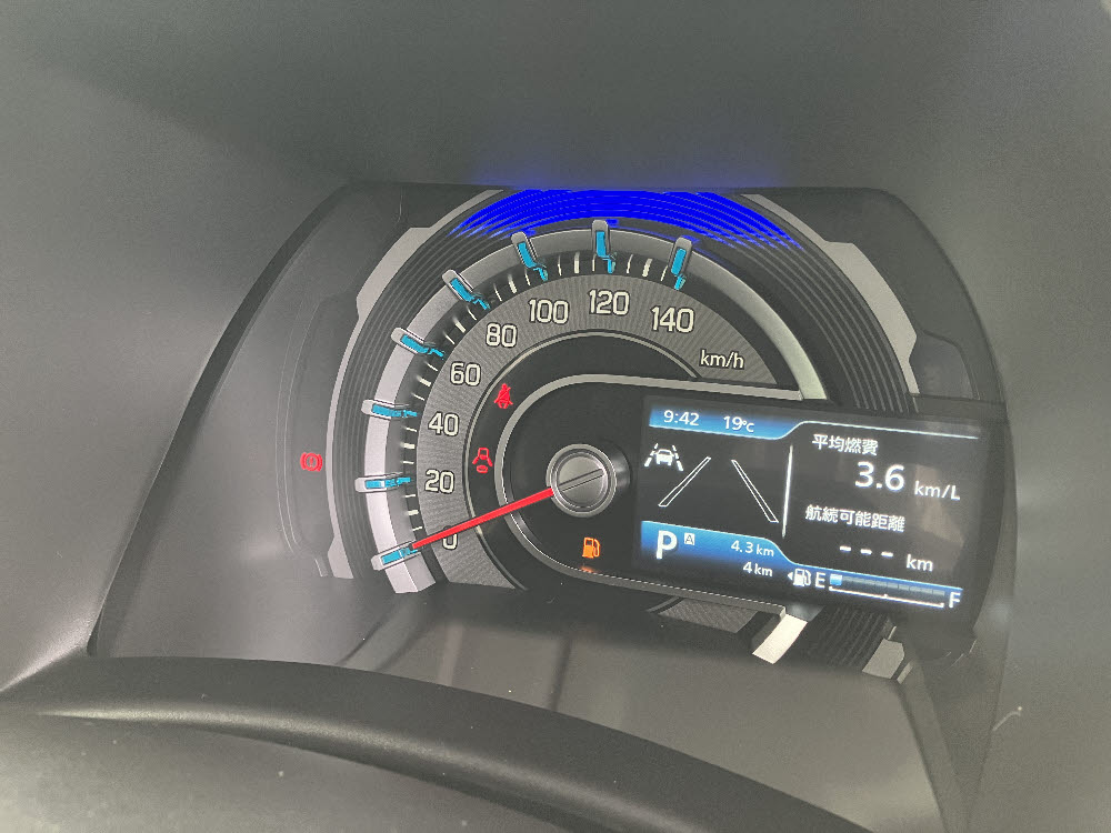 スズキ　ハスラー タフワイルド 2WD　ナビ付14枚目